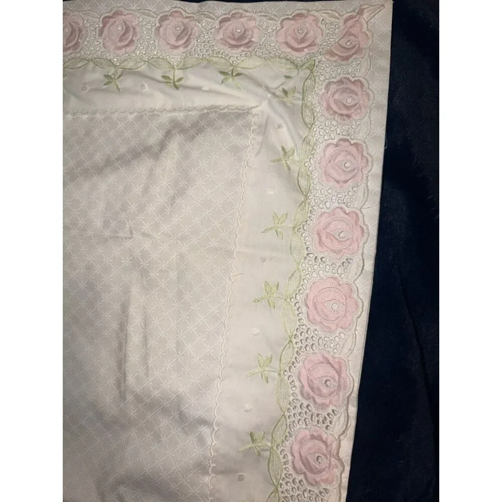 Unknown vintage decorative